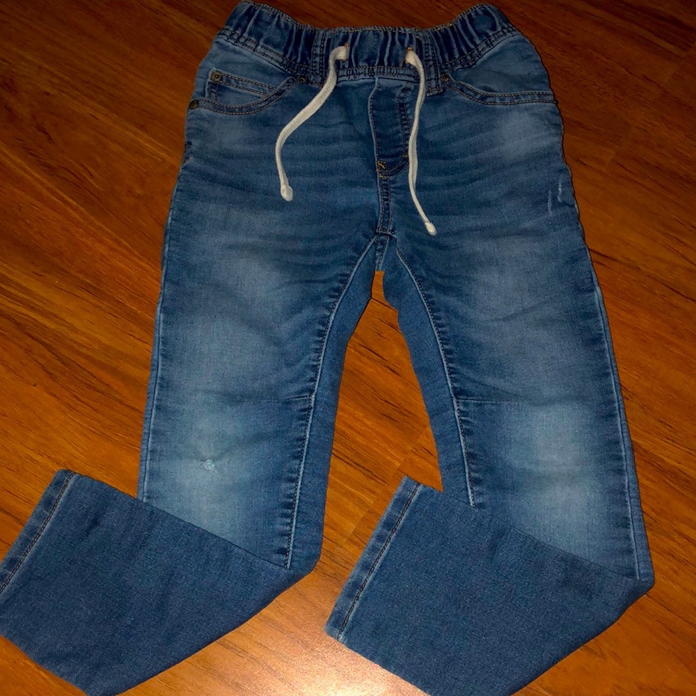 Boys GAP jean joggers size small 6/7